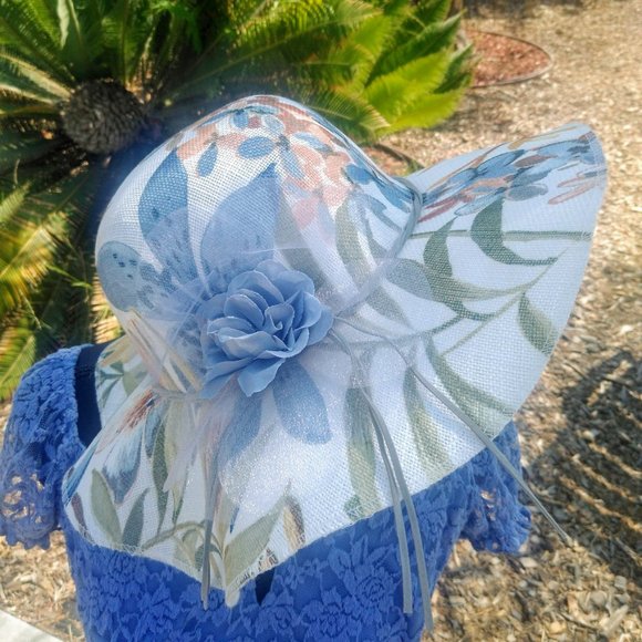 BEAUTIFUL WHITE FLORAL SUN HAT W/LARGE BRIM!! - Picture 4 of 5